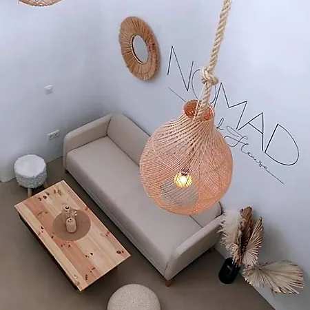 Nomad Surf House Hostel *
