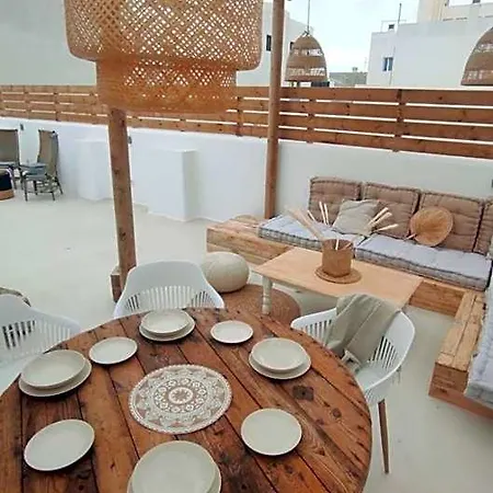 Hostel Nomad Surf House