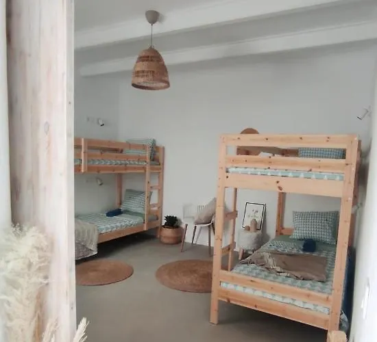 Hostel Nomad Surf House Κοραλέχο